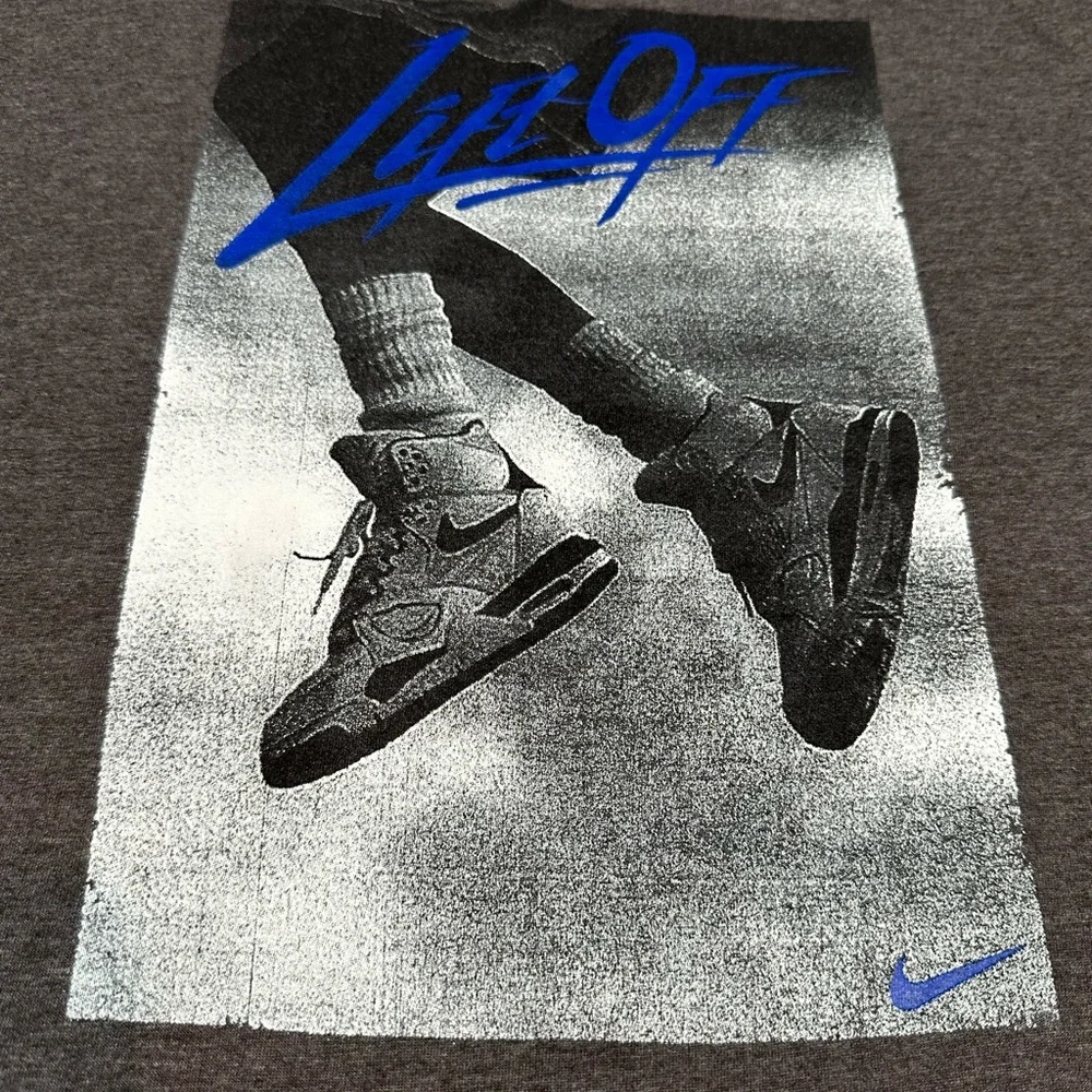 Nike T-shirt - Picture 2 of 4